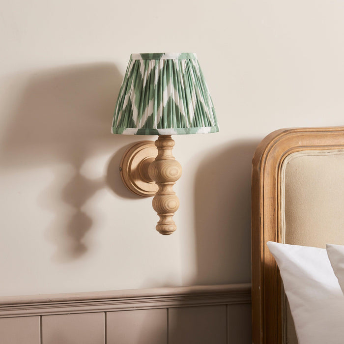 Bibury Wooden Wall Light & Zigzag 20cm Cotswold Green Shade — additional angle