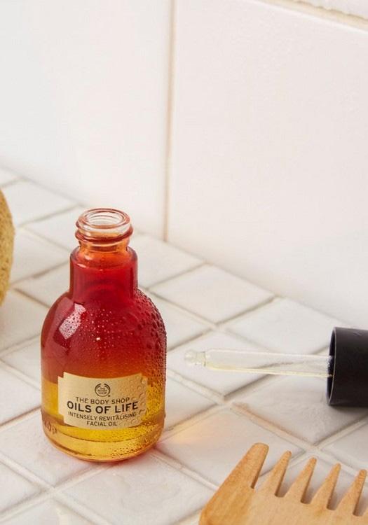 Oils of Life™ Intensely Revitalising Facial Oil