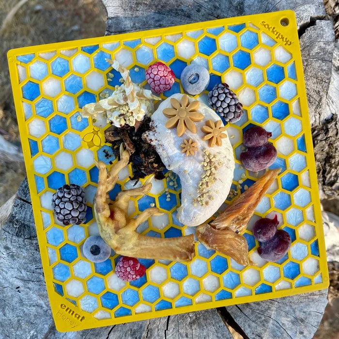SodaPup Honeycomb eMat Enrichment Lick Mat