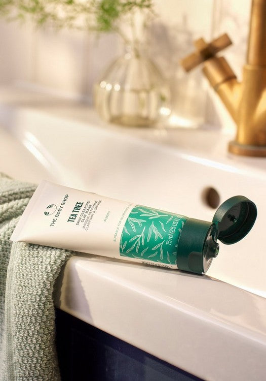 Tea Tree Skin Clearing Clay Mask