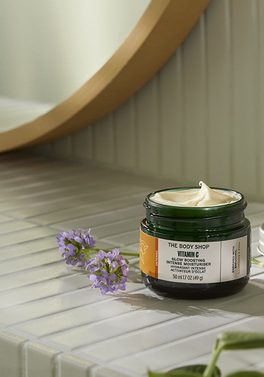 Vitamin C Glow Boosting Intense Moisturer