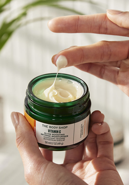 Vitamin C Glow Boosting Intense Moisturer